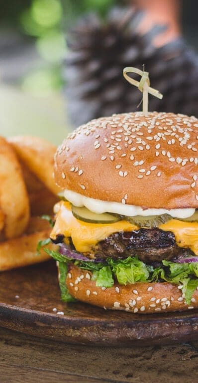 Cheeseburger - Hunter & Barrel